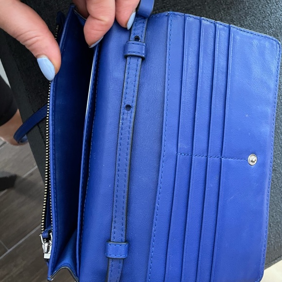 Marc Jacobs wallet clutch/ crossbody - Picture 3 of 3